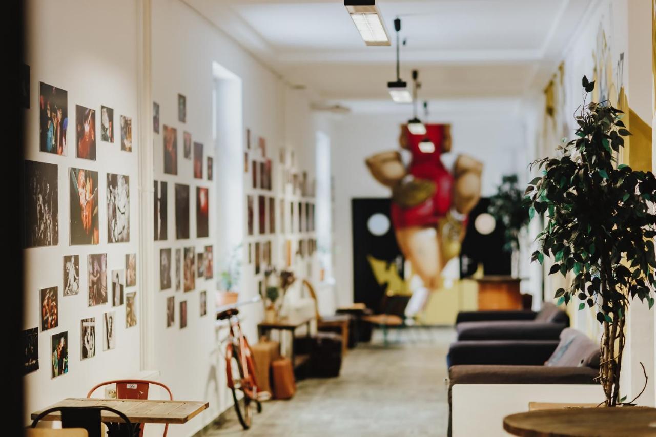 Party Hostel Zzz Любляна Екстериор снимка