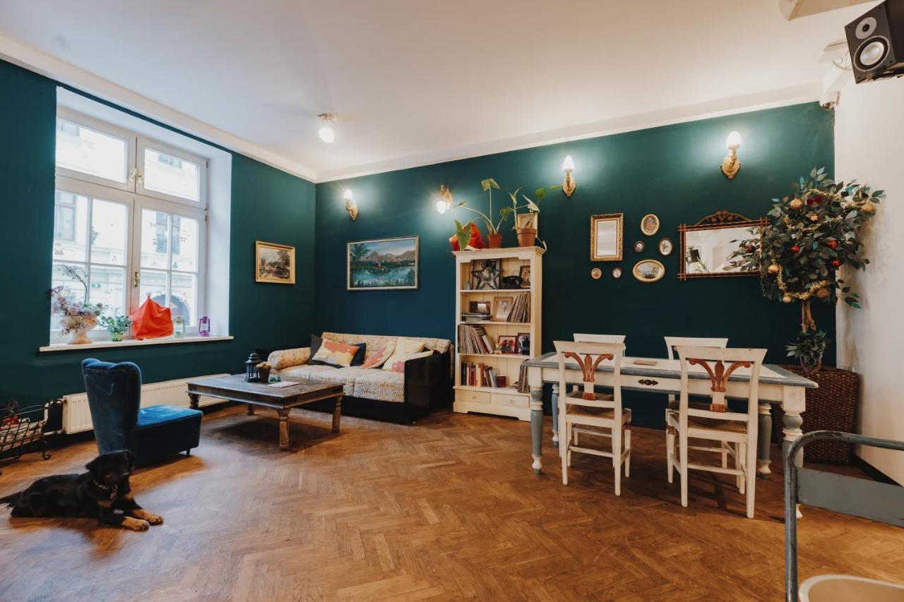 Party Hostel Zzz Любляна Екстериор снимка